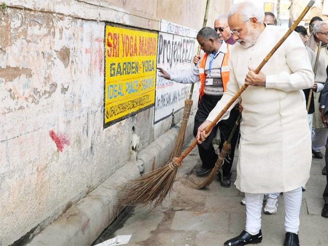 Borghi India helps to keep the country clean PIX 3