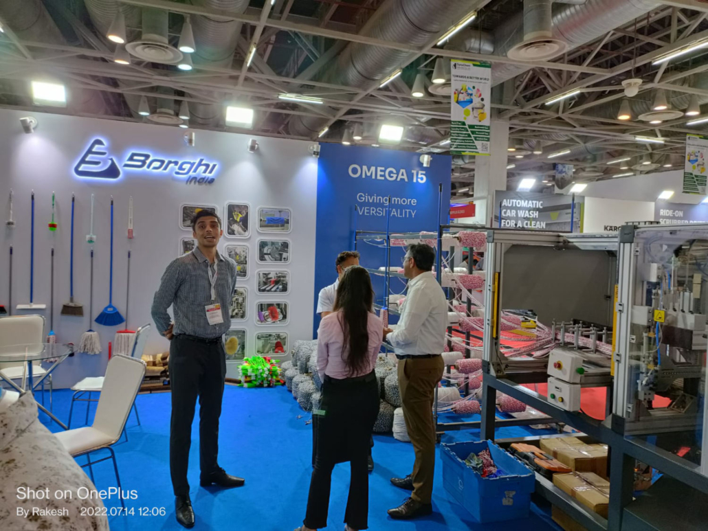 PHOTO 2022 07 14 18 25 2471