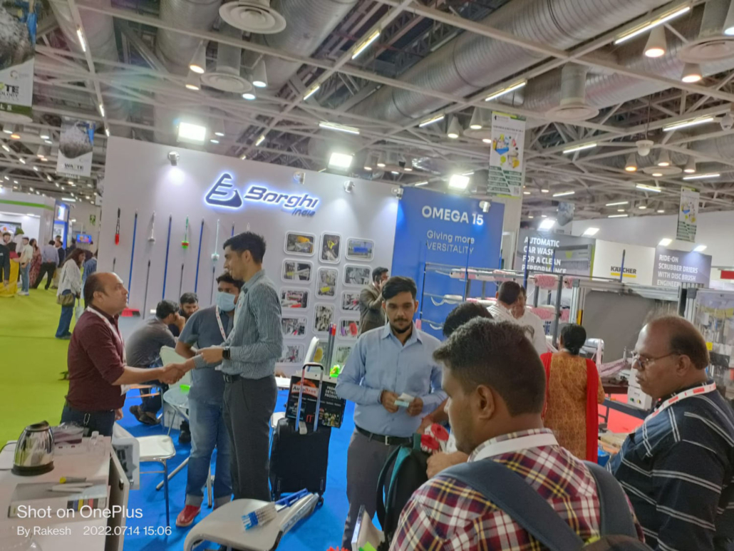 PHOTO 2022 07 14 18 25 38