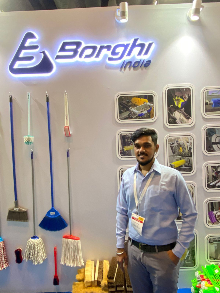 PHOTO 2022 07 14 22 00 4751